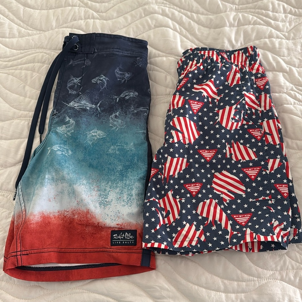 Boys Salt Life & Columbia Patriotic Swim Size Medium